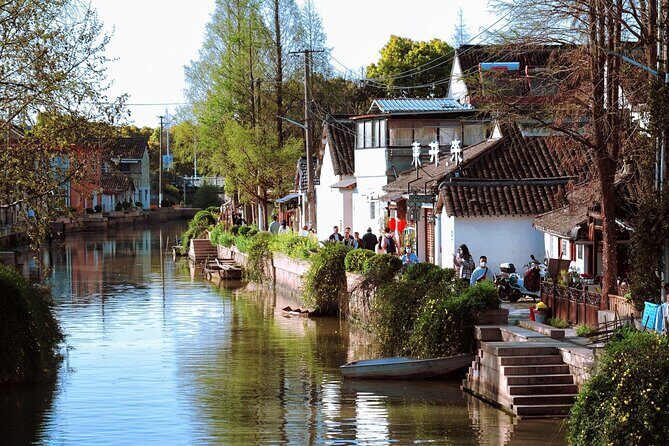Shanghai Famous Route with Zhujiajiao Town & Suzhou River Cruise - Practical Details and Tips