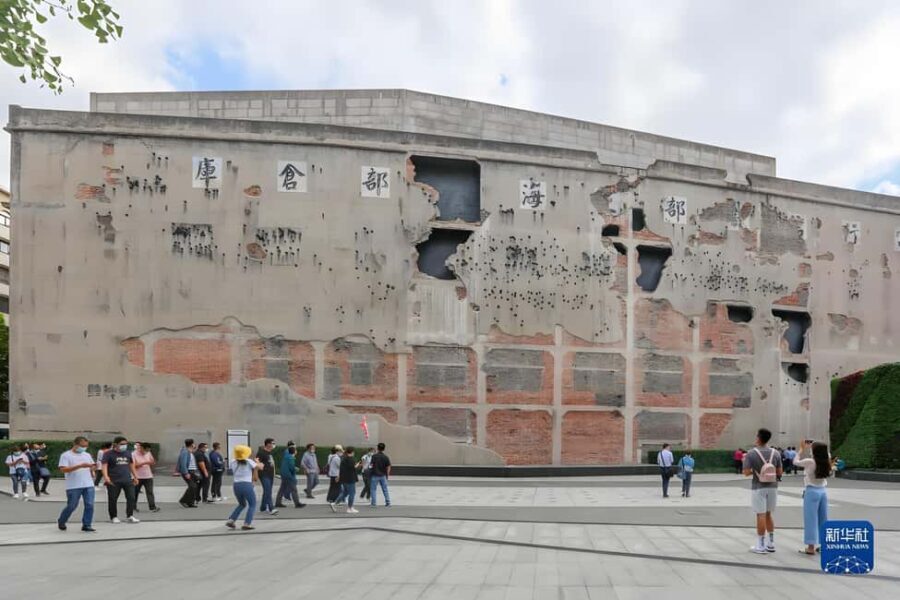 Shanghai: Yu Garden, City God Temple & River Cruise Tour - Practical Aspects and What to Expect