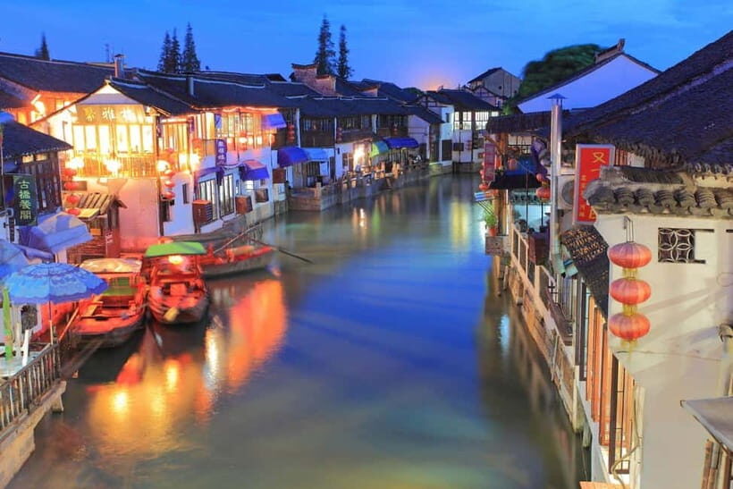 Shanghai: Zhujiajiao Water Town Private Tour with Boat Ride - Deep Dive into the Experience