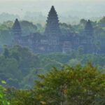Shared day tour with Spanish-speaking guide at Angkor Temple. - Discovering the Temples of Angkor: What You Can Expect