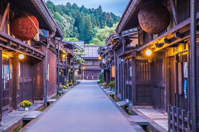 Shirakawago Stay!Hida Light Up, Snow Play 2Days Tour from Nagoya - Frequently Asked Questions
