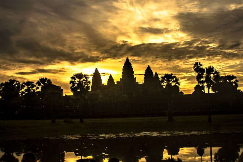 Siem Reap: 2-Day Temple Highlights Sunrise and Sunset Option - Exploring the Temples: A Deep Dive into the Two-Day Experience