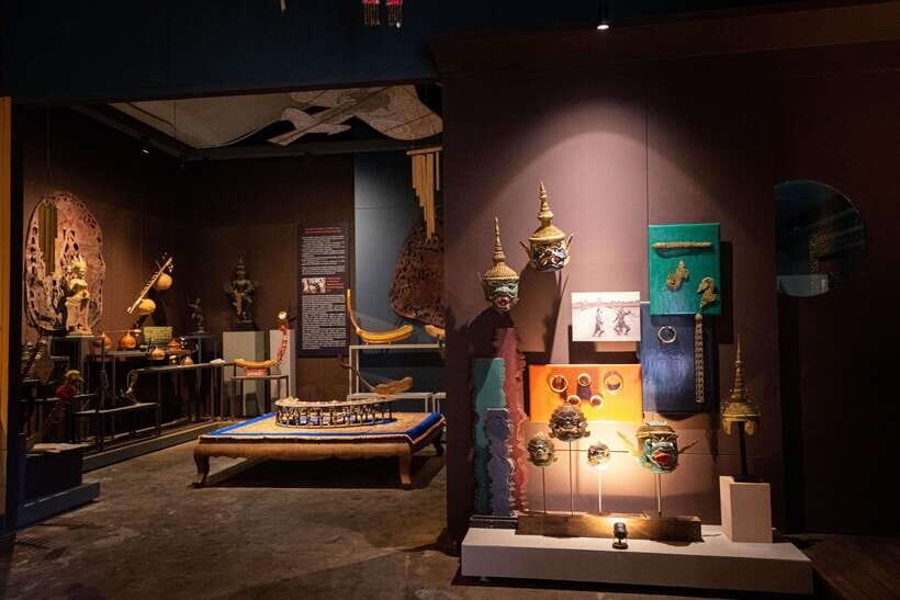 Siem Reap Guided City Tour by Tuk Tuk - Visiting the Wat Thmey Killing Fields: A Sobering But Vital Stop