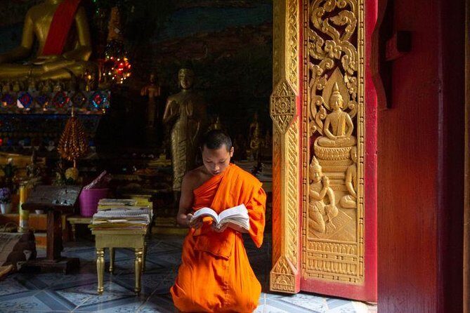 Small Group: Luang Prabang's Must-See Sights Including Mount Phousi - Exploring Luang Prabang: A Step-by-Step Breakdown