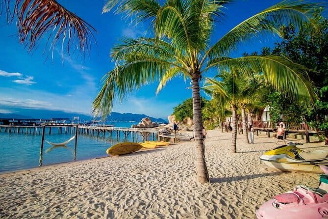 Snorkeling Adventure and Floating Bar Party in Nha Trang - Who Should Consider This Tour?