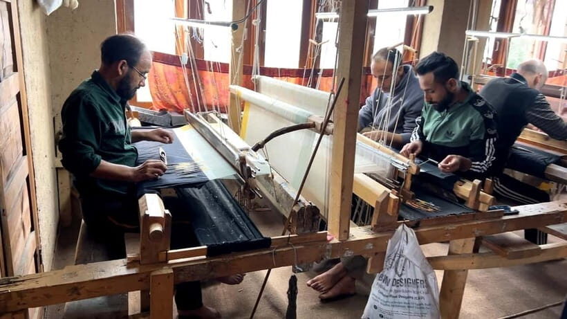 Srinagar: Cashmere Pashmina Craft Tour with Master Artisans - The Sum Up