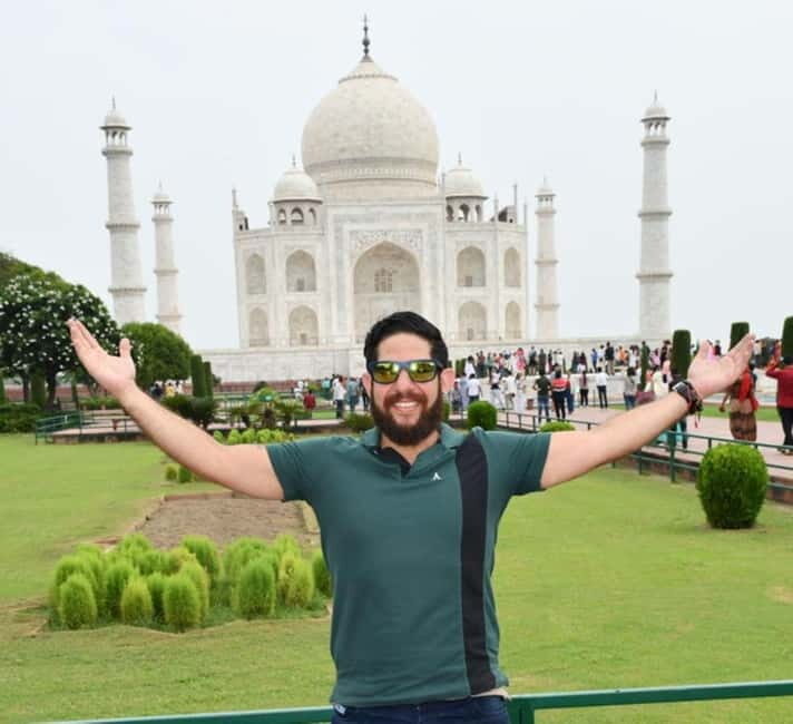 Sunrise Taj Mahal Tour from Delhi By Car- All Inclusive. - The Practicalities: Transportation, Guides, and Tickets