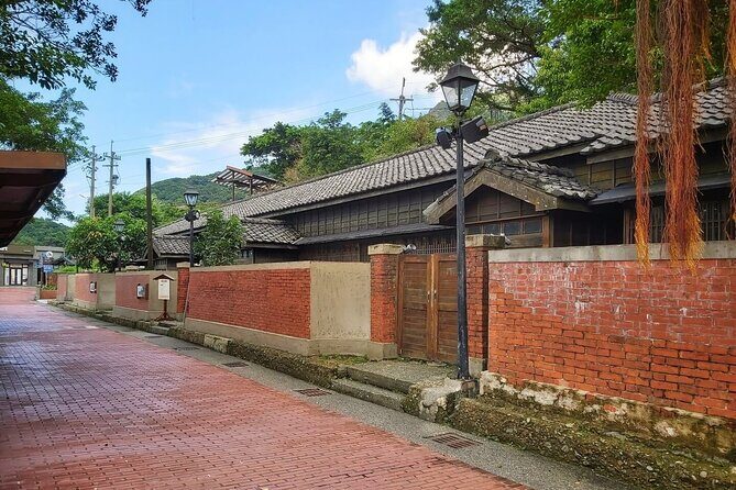 Taipei's Old Gold Rush Town: Jiufen Guided Night Tour - FAQs