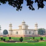 Taj Mahal Agra Tour from Goa - The Journey: From Goa to the Heart of India in a Flash