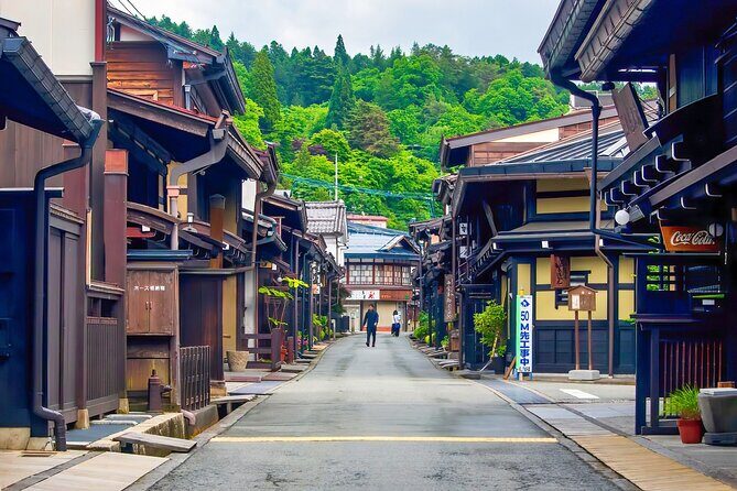 Takayama and Shirakawa go Japan Scenic Tour from Kanazawa - Who Should Consider This Tour?