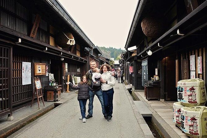 Takayama Half-Day Private Tour with Government Licensed Guide - The Itinerary in Detail: What to Expect