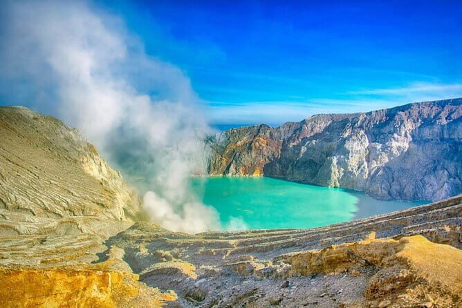 The Majestic Mount Ijen Sunrise Trekking From Bali - In-Depth Review: What to Expect on Your Mount Ijen Sunrise Trek