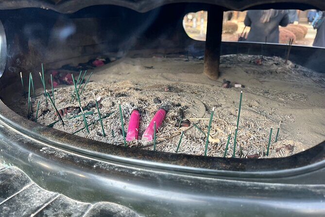 Tokyo: An Unique temple Walking Tour for cat lovers - The Sweet Pause: Maneki Neko-Inspired Treats