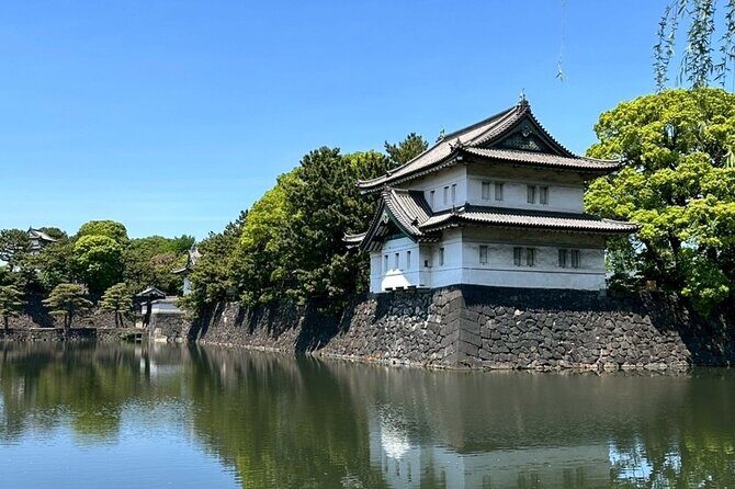 Tokyo: Imperial Palace and Shogun Historical Walking Tour - Meeting Point and Logistics