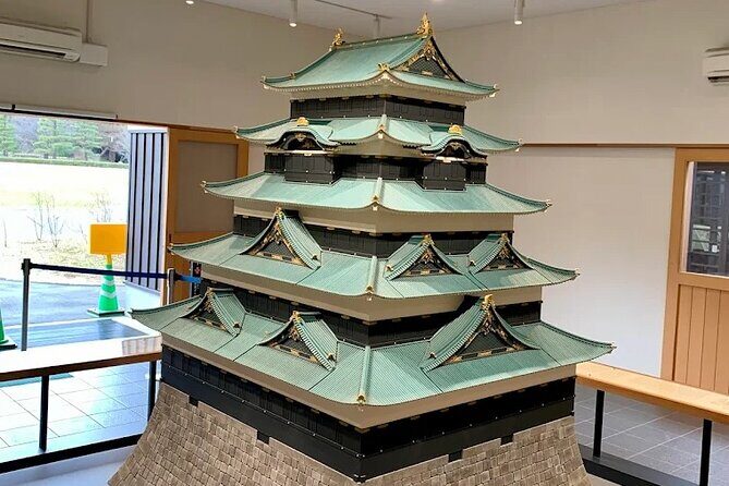 Tokyo Imperial PalaceGuided Walking Tour of East Gardens - Who Will Love This Tour?