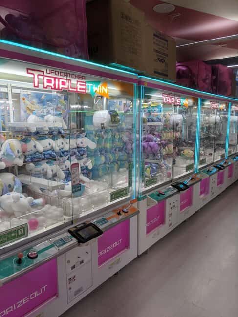 Tokyo Shinjuku Customized Tour: See and Walk Around Shinjuku - A Closer Look at the Shinjuku Experience