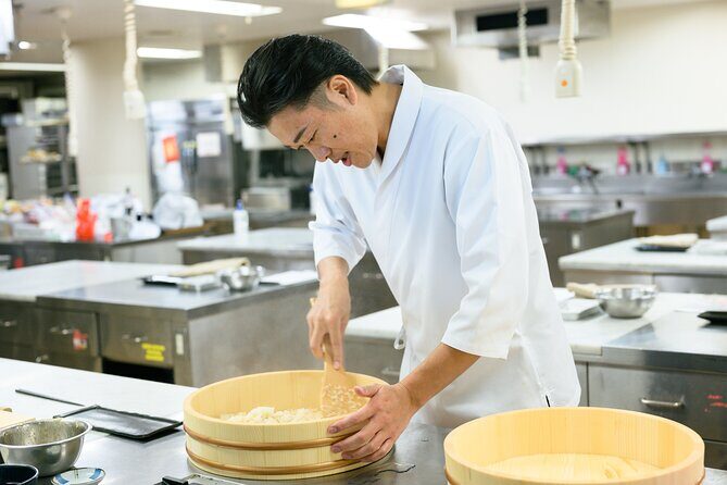 Tokyo Sushi Experience: Make Sushi with Toyosu Market Fish - Exploring the Details of the Tokyo Sushi Experience