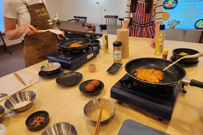Traditional Korean 6-Dish Cooking Class + Hidden Alley Tour Seoul - Who Will Love This Tour?
