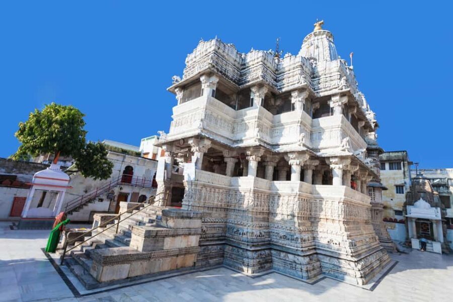 Udaipur: 2-Day Private Tour with Kumbhalgarh and Ranakpur - What to Expect and Practical Tips