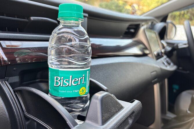 Udaipur Airport to Udaipur Hotels drop: Private Transfers - The Journey from Airport to Hotel: What to Expect