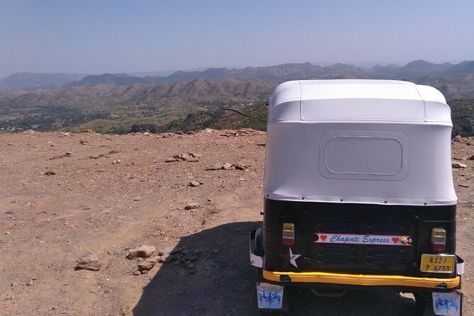 Udaipur sightseeing by tuk tuk or car - What makes this tuk-tuk tour stand out?