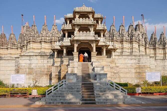 Udaipur to Jodhpur Drop with Stops at Kumbhalgarh & Ranakpur - Experience and Comfort