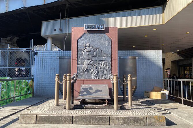 Ueno Park Ameyoko Market Walking Tour with Japanese Tokyo Local - Why This Tour Works Well
