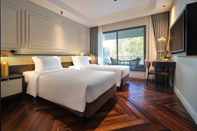 VIP Luxury Overnight Cruise in Ha Long and Lan Ha Bay - Value and What It Means for Travelers