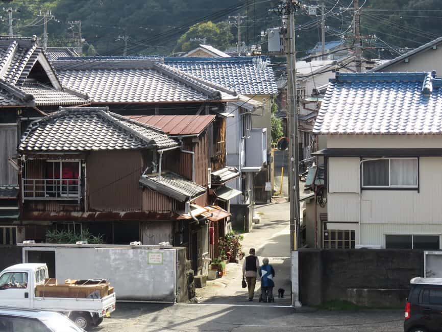 Wakayama: Kada Cycling Tour with Medetai Train Ride - Exploring the Kada Cycling Tour: What You Can Expect