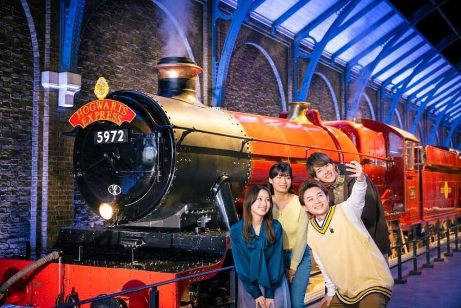 Warner Bros. Studio Tour Tokyo  The Making of Harry Potter - Who Will Love This Tour?