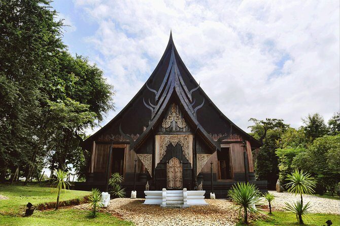 White Temple, Black House Museum and Hot Spring Tour from Chiang Mai (SHA Plus) - Authentic Experiences and Traveler Feedback