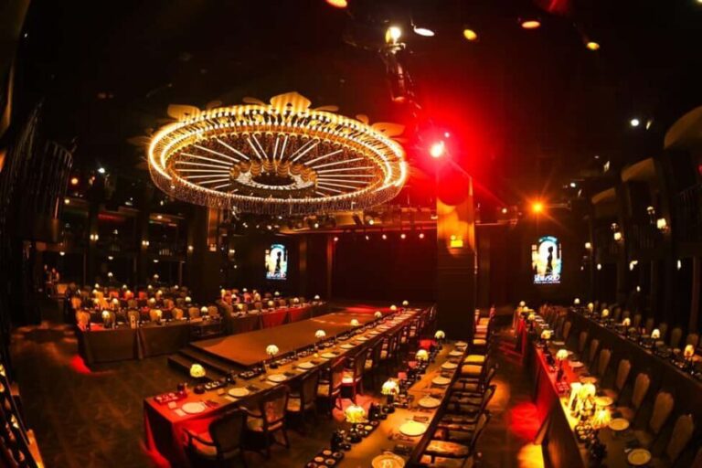 Wuhan: Yellow Crane Tower, East Lake & Hankow Tour - Detailed Breakdown of the Itinerary