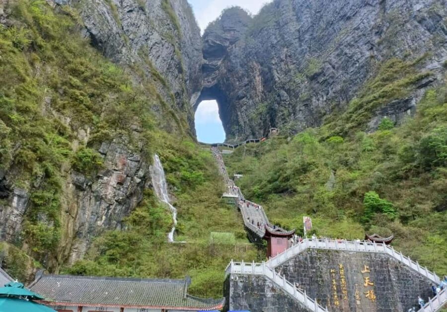 Zhangjiajie: 2-DayTour with Miao Minority Costume Changing - A Deep Dive into the Tour Experience