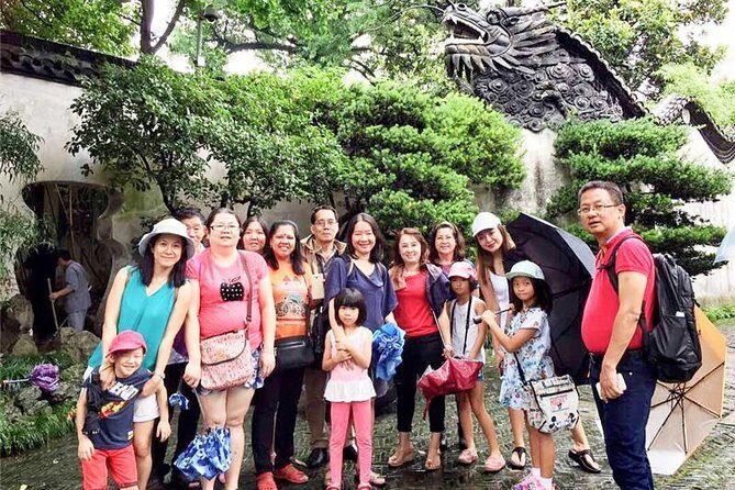 Zhujiajiao Water Town and Shanghai Highlights Private Trip - Shanghai’s Historic Heart: Yuyuan Garden and Old City