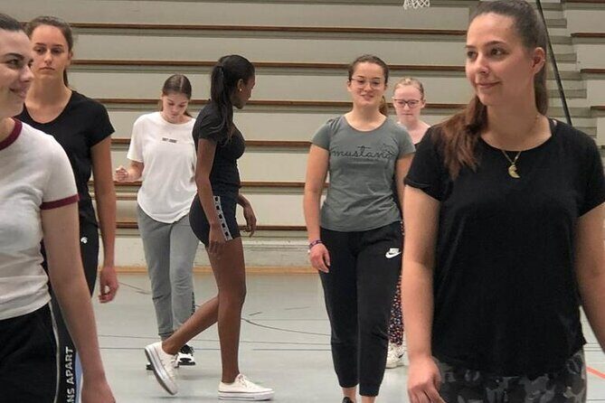 01 - 1-Hour Samba Class in Rio de Janeiro - Who Would Benefit Most?