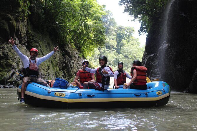 1 Day Rafting Pacuare River - FAQ