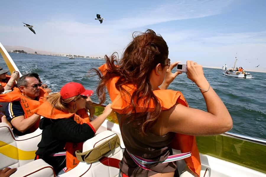 1-day trip: Discover Paracas and Huacachina Oasis - Practical Details and Tips