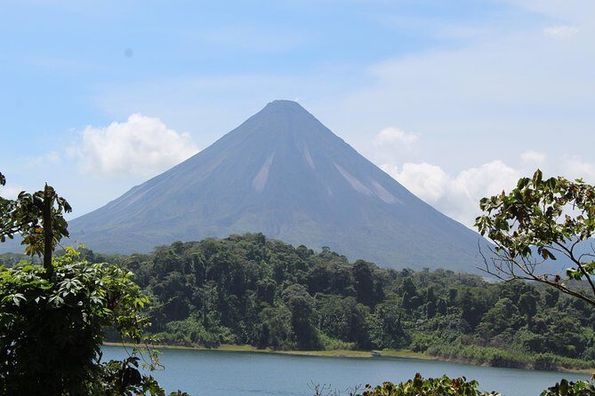 11-Day Tour San Jose: Tortuguero,Arenal,Monteverde,Manuel Antonio - Exploring Arenal Volcano and Hot Springs