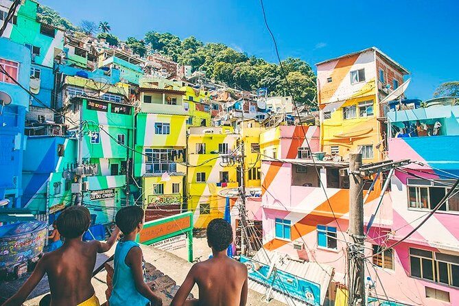 15 - Guided Tour to Santa Marta Favela - Authenticity and Cultural Insight