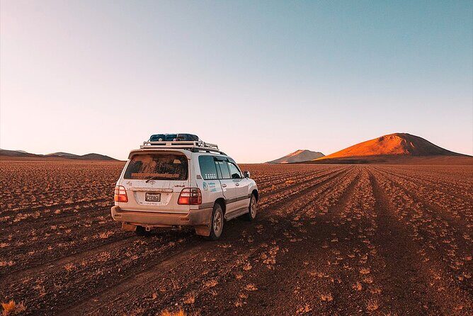 3-Day Private Tour of Uyuni Salt Flats and Colored Lagoons Roundtrip from Uyuni - Why This Tour Works