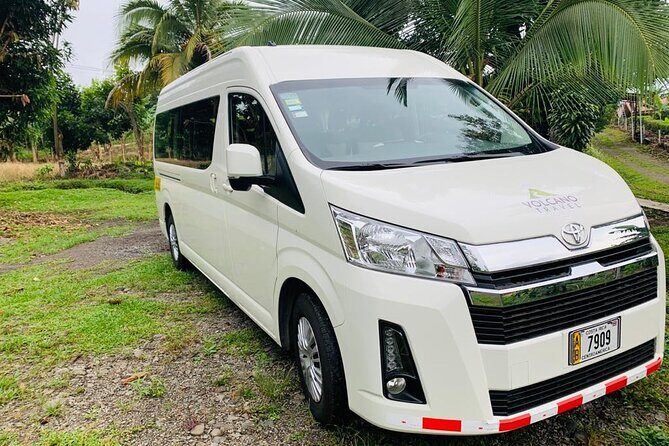 3-Hour Shuttle Service from San Jose Airport to La Fortuna - Detailed Review of the Shuttle Experience