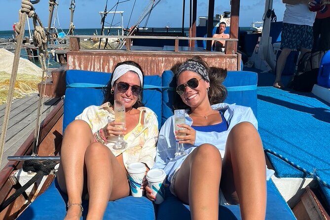 Adults Only Catalina Bay Small Group Snorkel & Sunset Sail - In-Depth Review: What to Expect on the Catalina Bay Sunset & Snorkel Tour