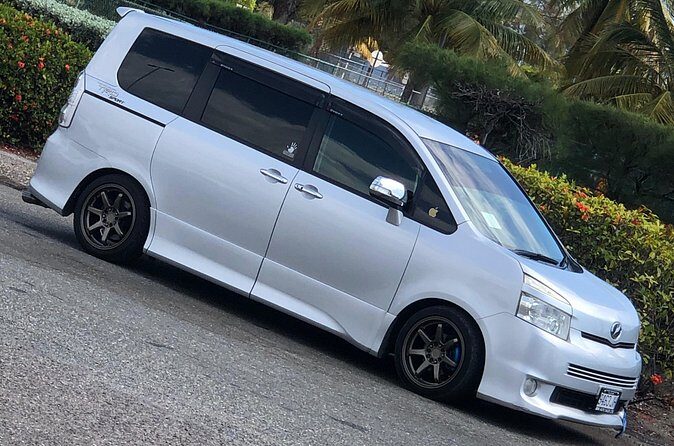 Airport Transfer OCEAN CORAL SPRING or EDEN BAY - An In-Depth Look at the Jamaica Airport Transfer Experience