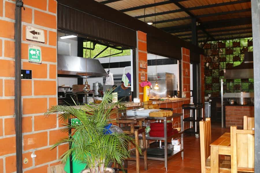 all-inclusive Guatapé and Piedra del Peñol Day Trip - The Realities: What Travelers Say