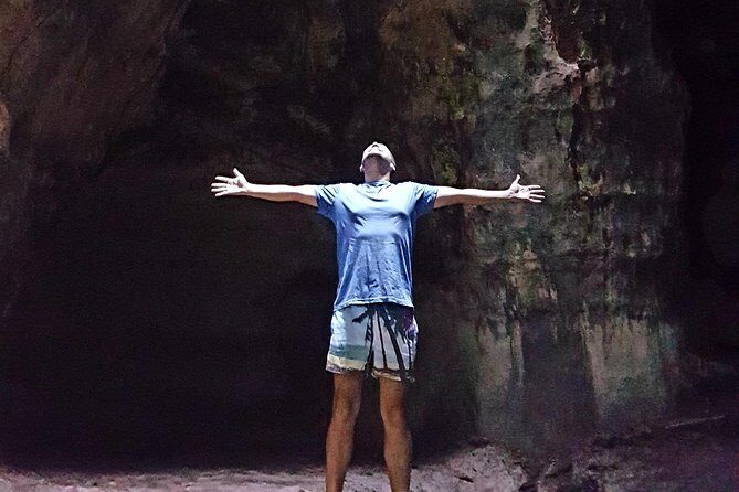 Amazing Waterfalls of the Amazon - Presidente Figueiredo - Transport & Group Size