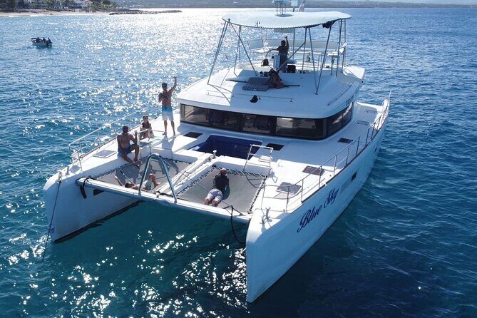 Amber Cove & Taino Bay Shore Excursion, Private Charter on Blue Sky Catamaran - Who Should Consider This Tour?