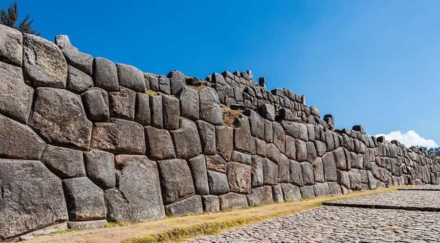 Andean Exploration: Sacsayhuaman with a Magical Waiting Time - A Deep Dive Into the Experience