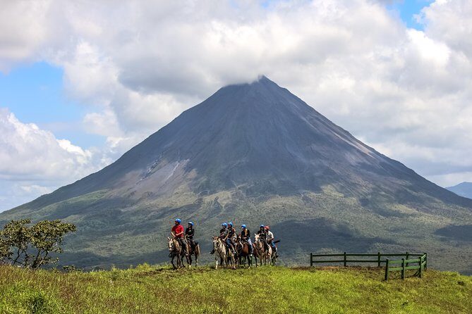 Arenal Horseback Riding - A Detailed Look at the Horseback Riding Tour Near Arenal