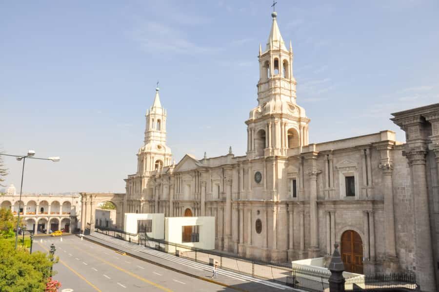 Arequipa: City Tour and Santa Catalina Monastery - Deep Dive into Colonial Heritage and Architectural Marvels