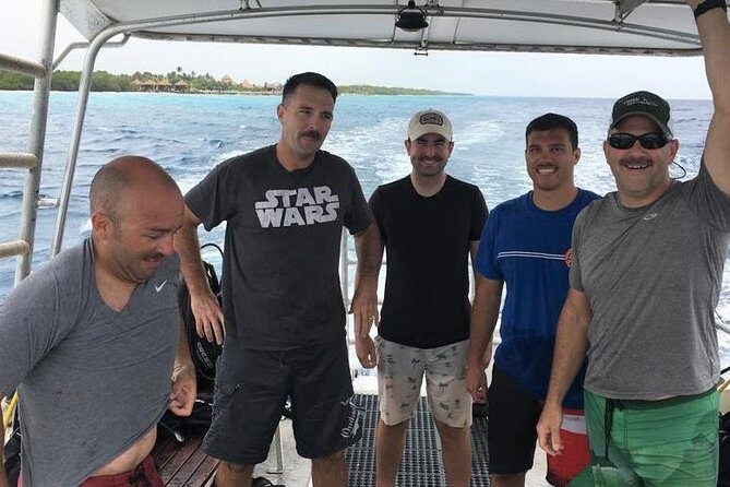 Aruba 1-Tank guided Dive for certified divers with own equipment - FAQs